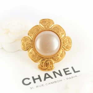 Broche Chanel Automne 1996