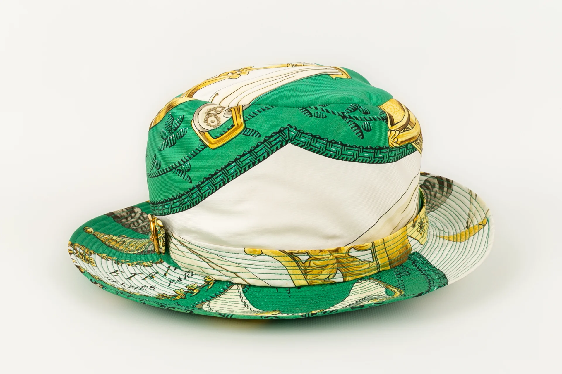 Chapeau en soie Hermès – Image 6