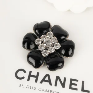 Broche Camélia Chanel 1995