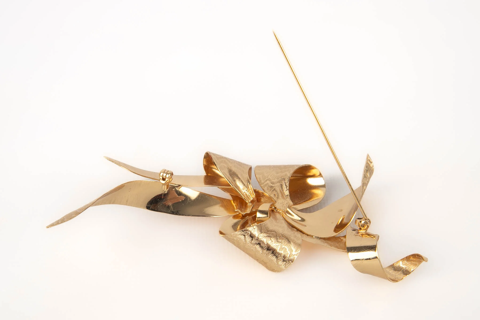 Broche noeud Dior – Image 8