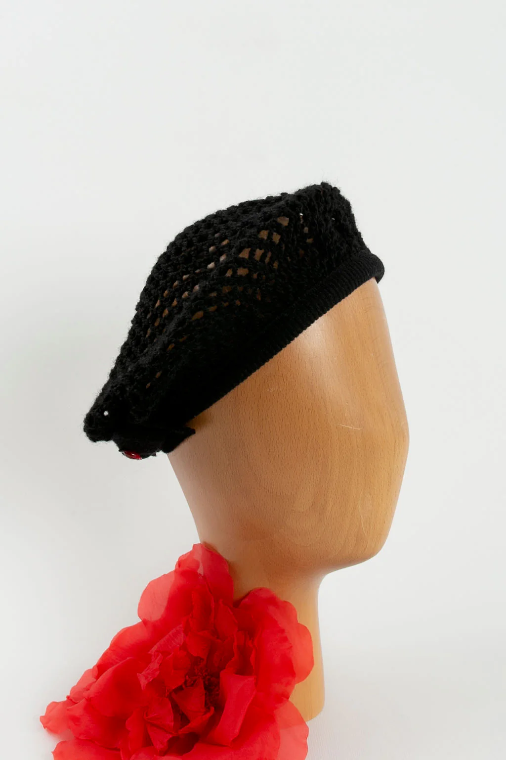 Béret en laine noire – Image 2