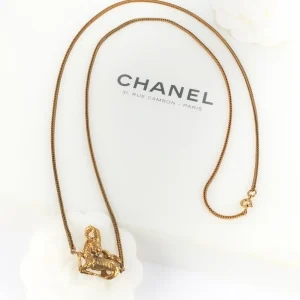 Collier "Capricorne" Chanel (attribué à )
