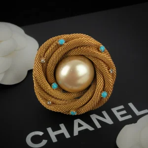Broche Chanel x Robert Goossens 1960's