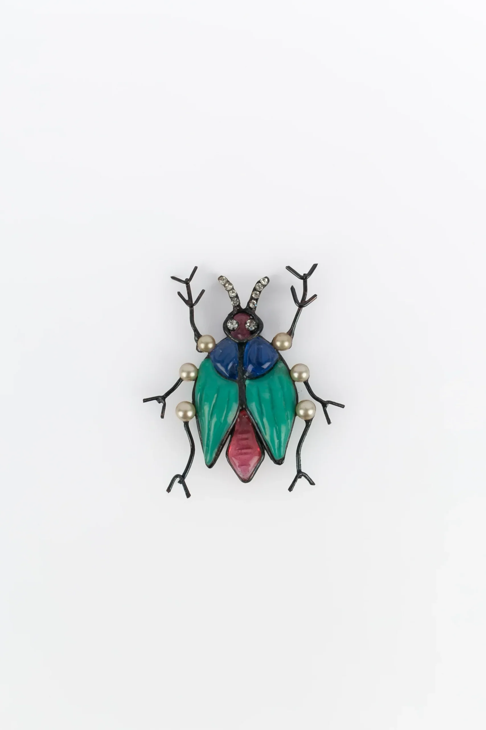 Broche insecte en pâte de verre Loulou de la Falaise – Image 3