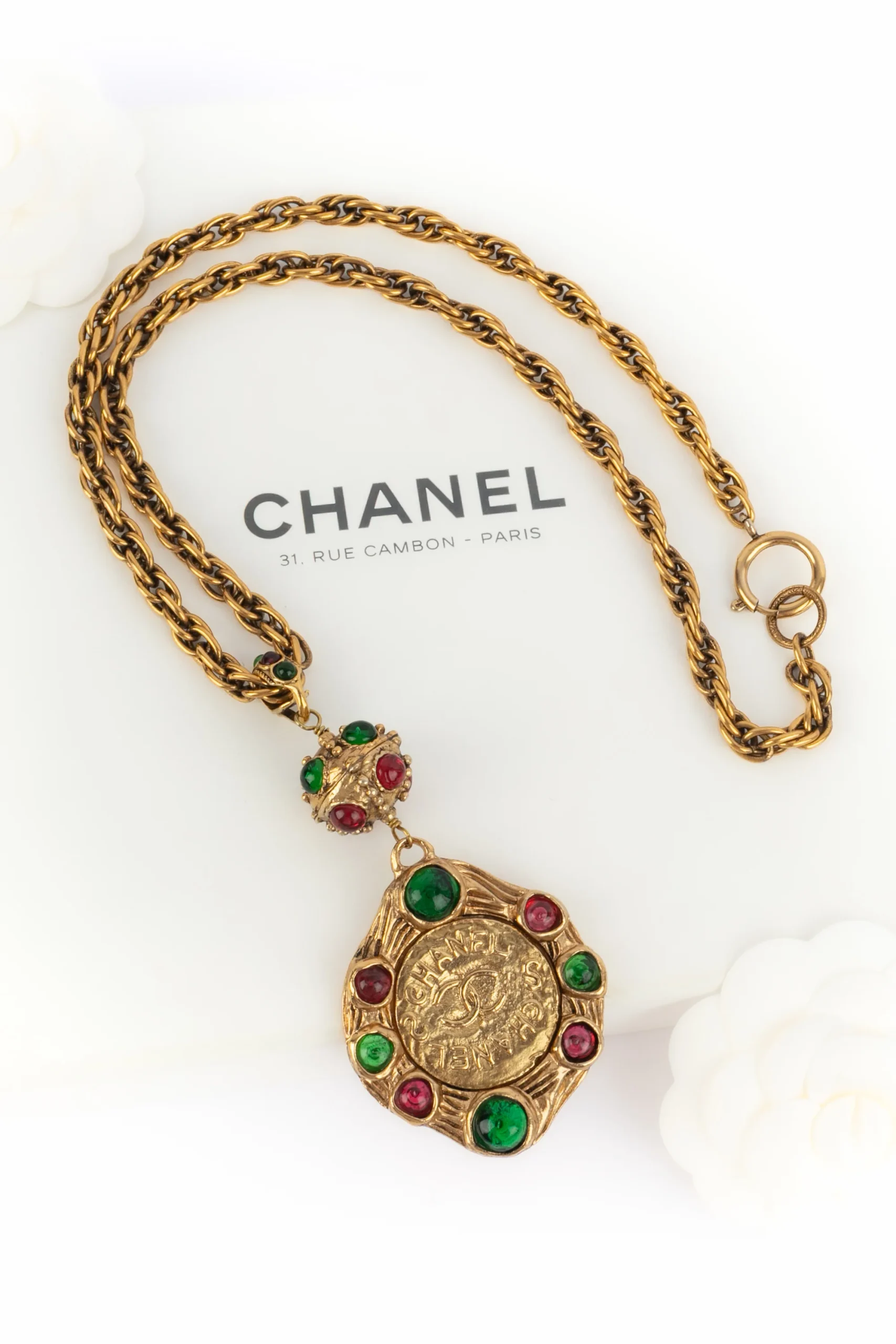 Collier pendentif Chanel 1990's – Image 2