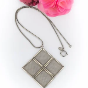 Collier pendentif Paco Rabanne