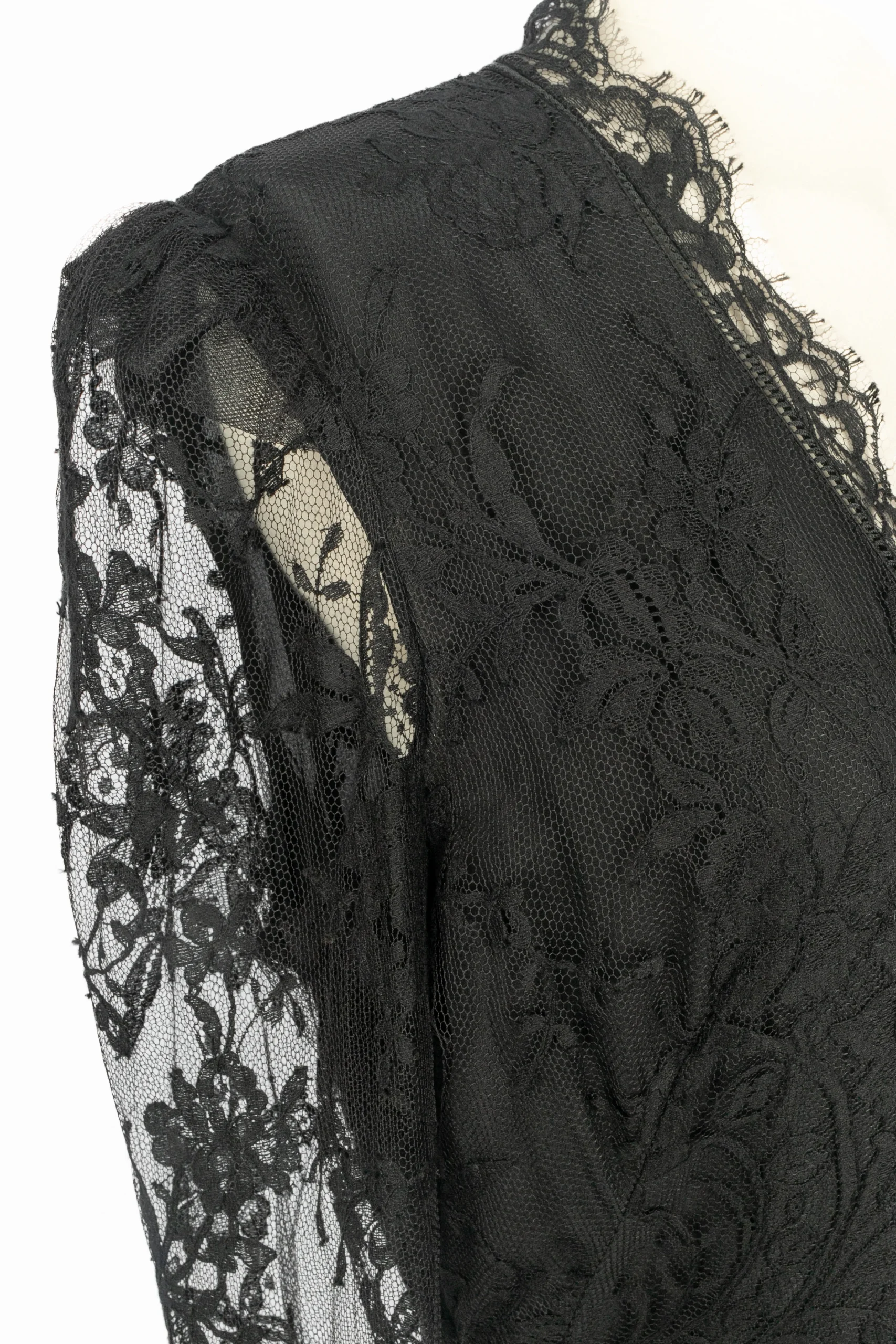 Robe en dentelle Alexander McQueen – Image 8