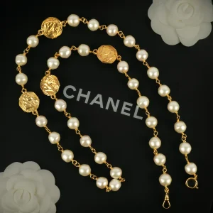 Collier sautoir Chanel