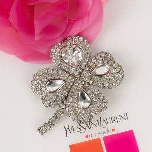 Broche trèfle Yves Saint Laurent