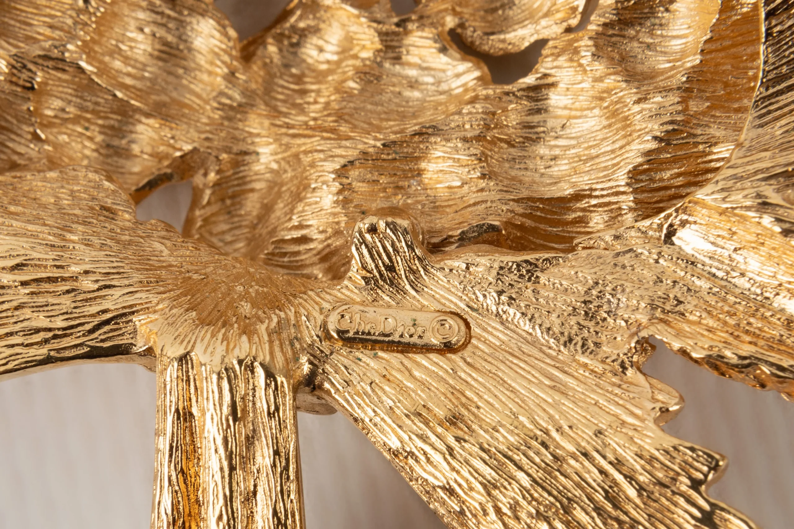 Broche fleurs Dior – Image 8