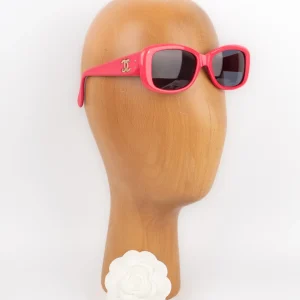 Lunettes de soleil roses Chanel