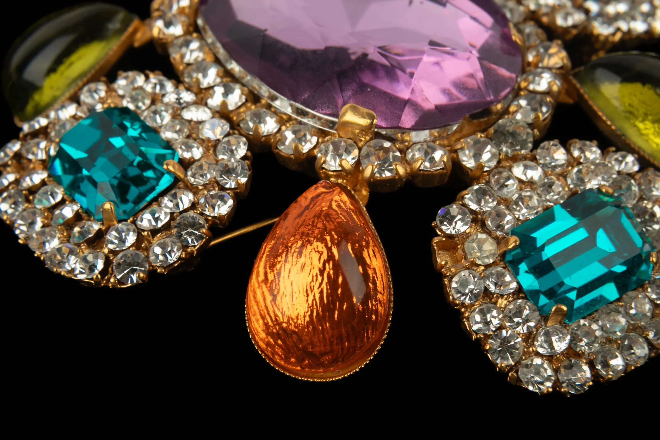 Broche Chanel Printemps 1995 – Image 8