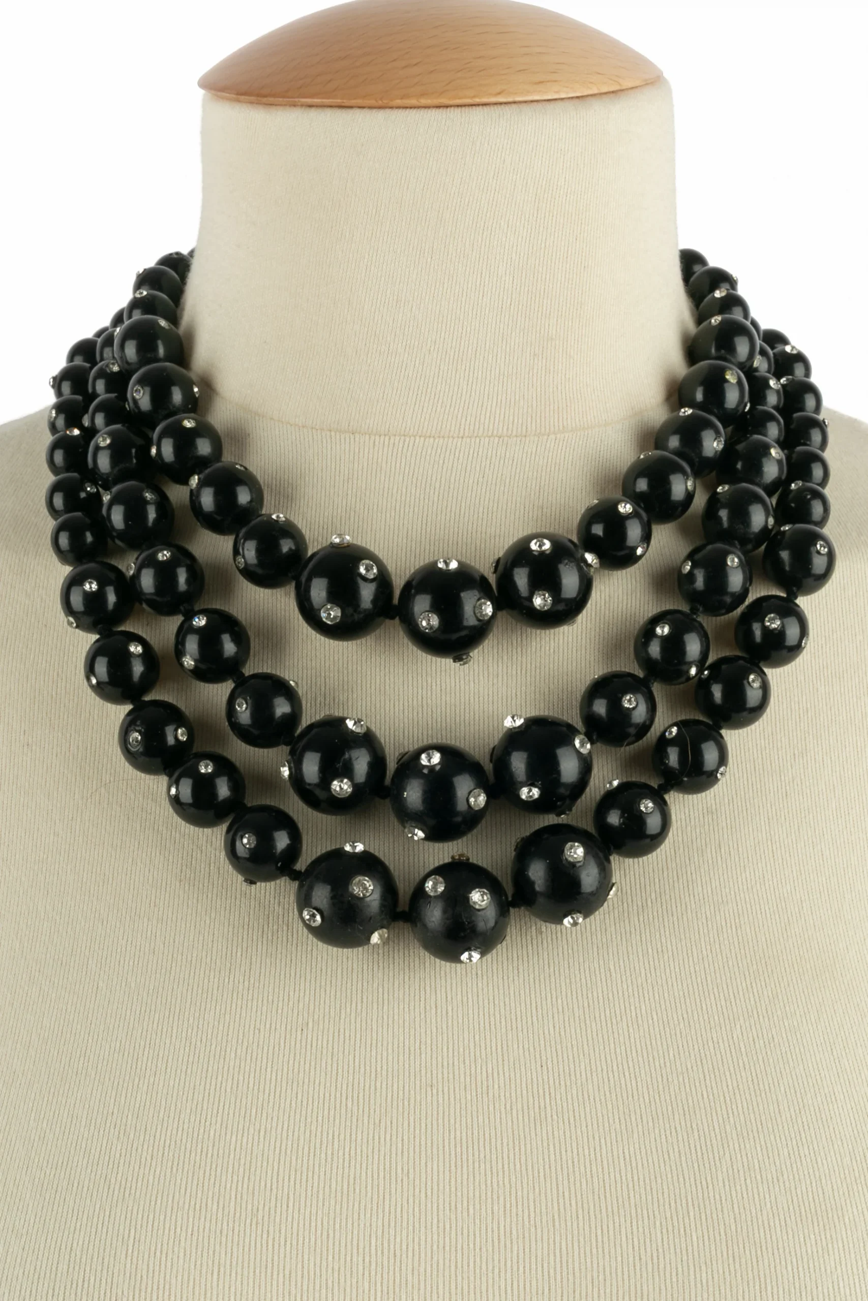 Collier de perles bakelite noire – Image 4