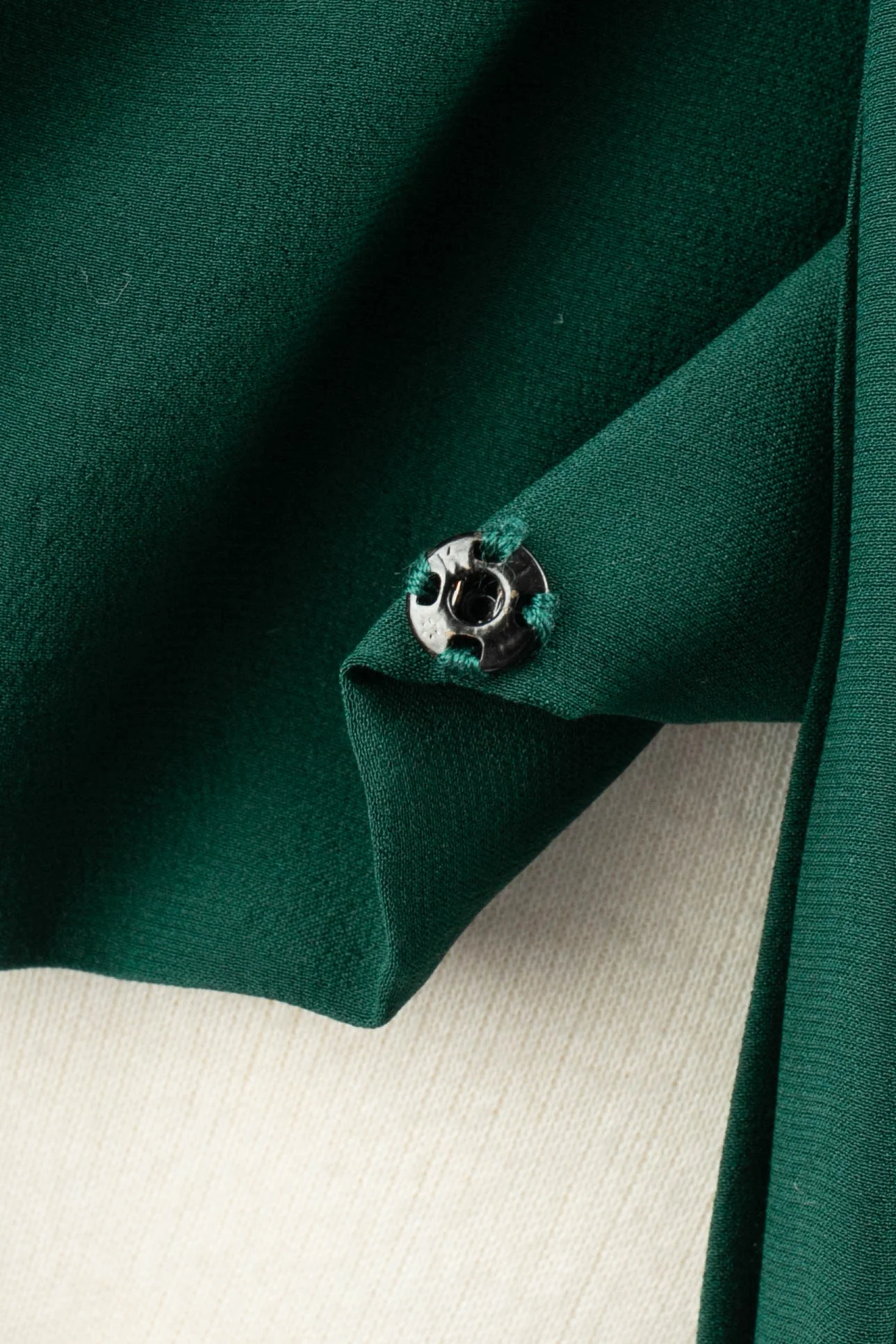 Chemise en soie Guy Laroche Couture – Image 9