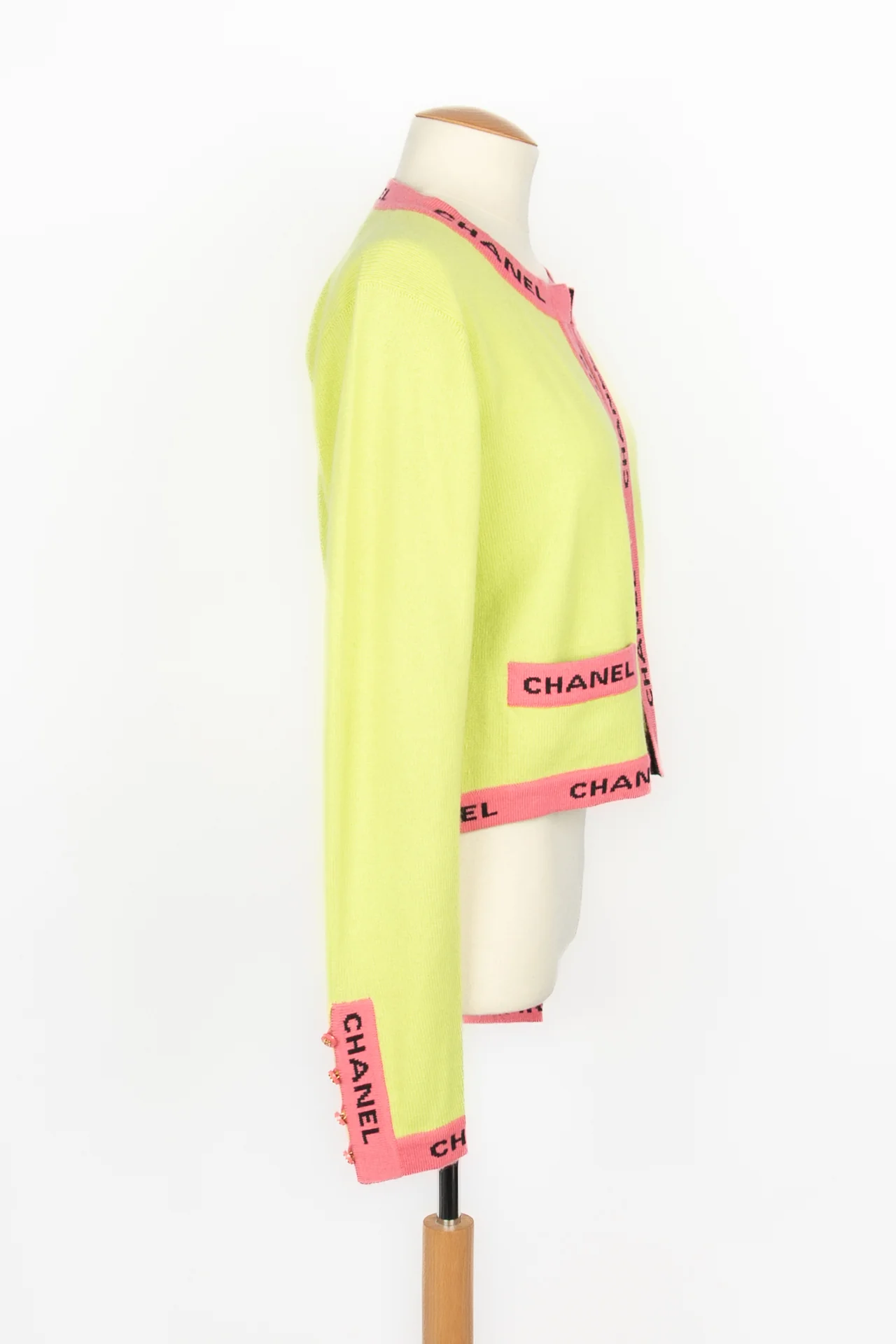 Ensemble cardigan Chanel Croisière 1995 – Image 6