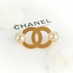 Broche cc Chanel 2002