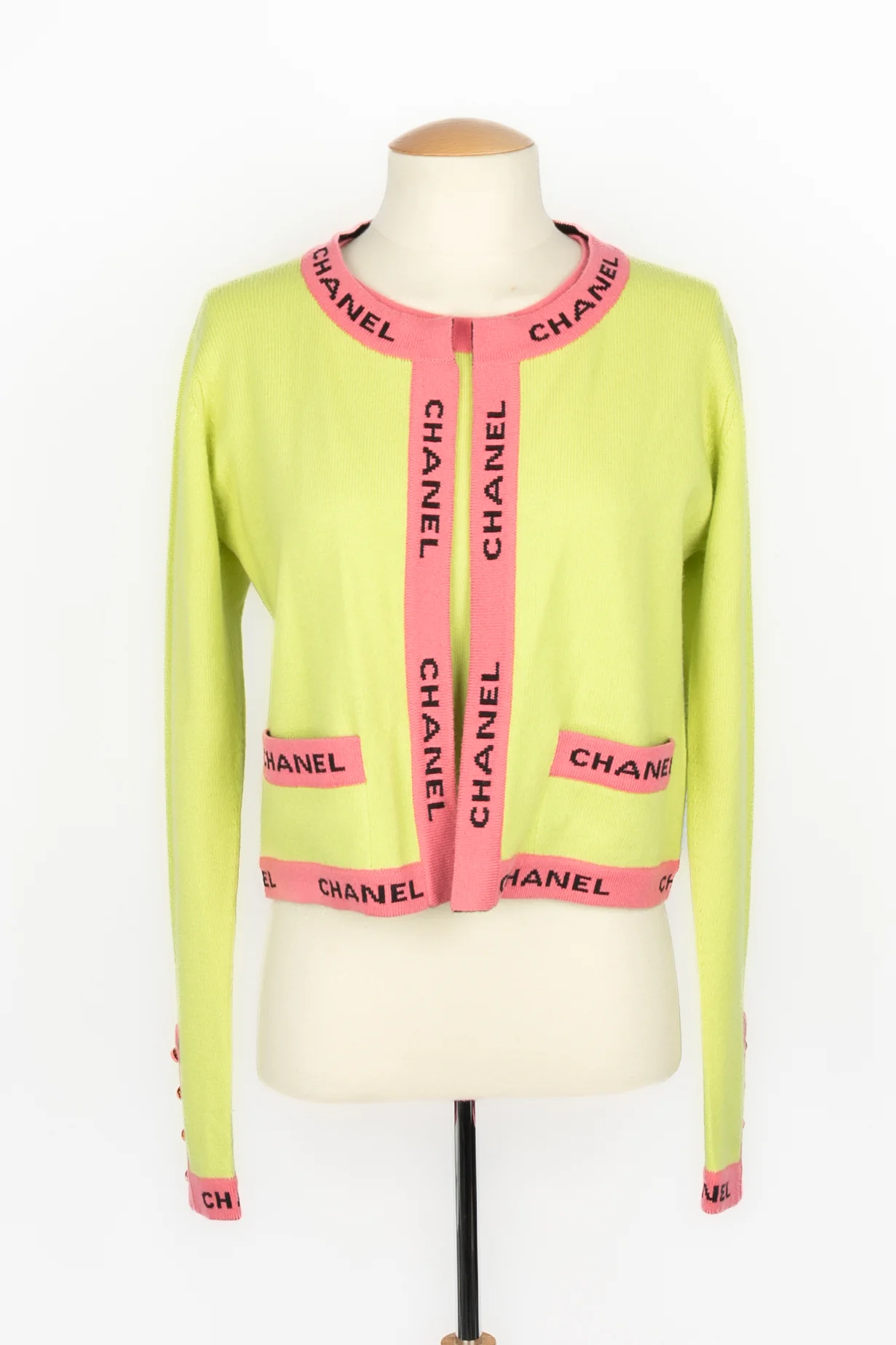 Ensemble cardigan Chanel Croisière 1995 – Image 2