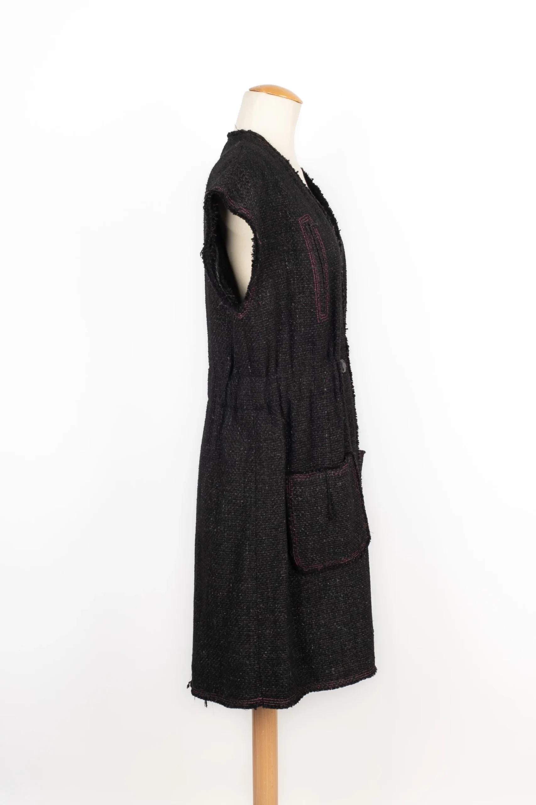 Robe en tweed Chanel – Image 3