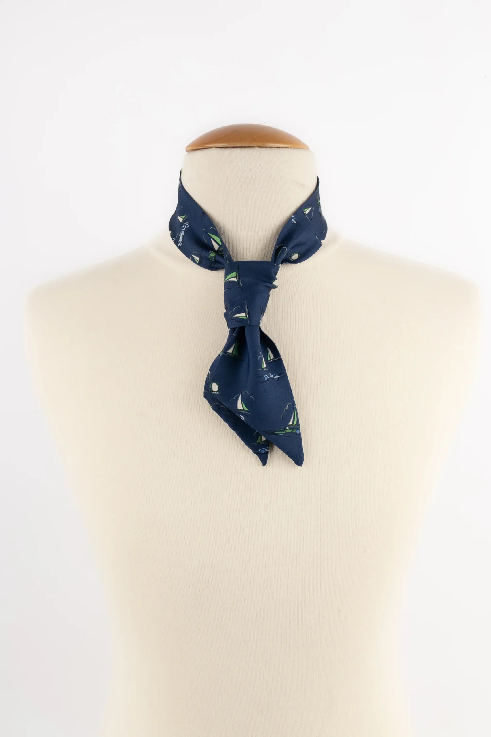 Mitzah en soie Dior – Image 5