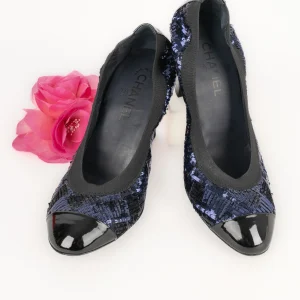 Escarpins bleus Chanel