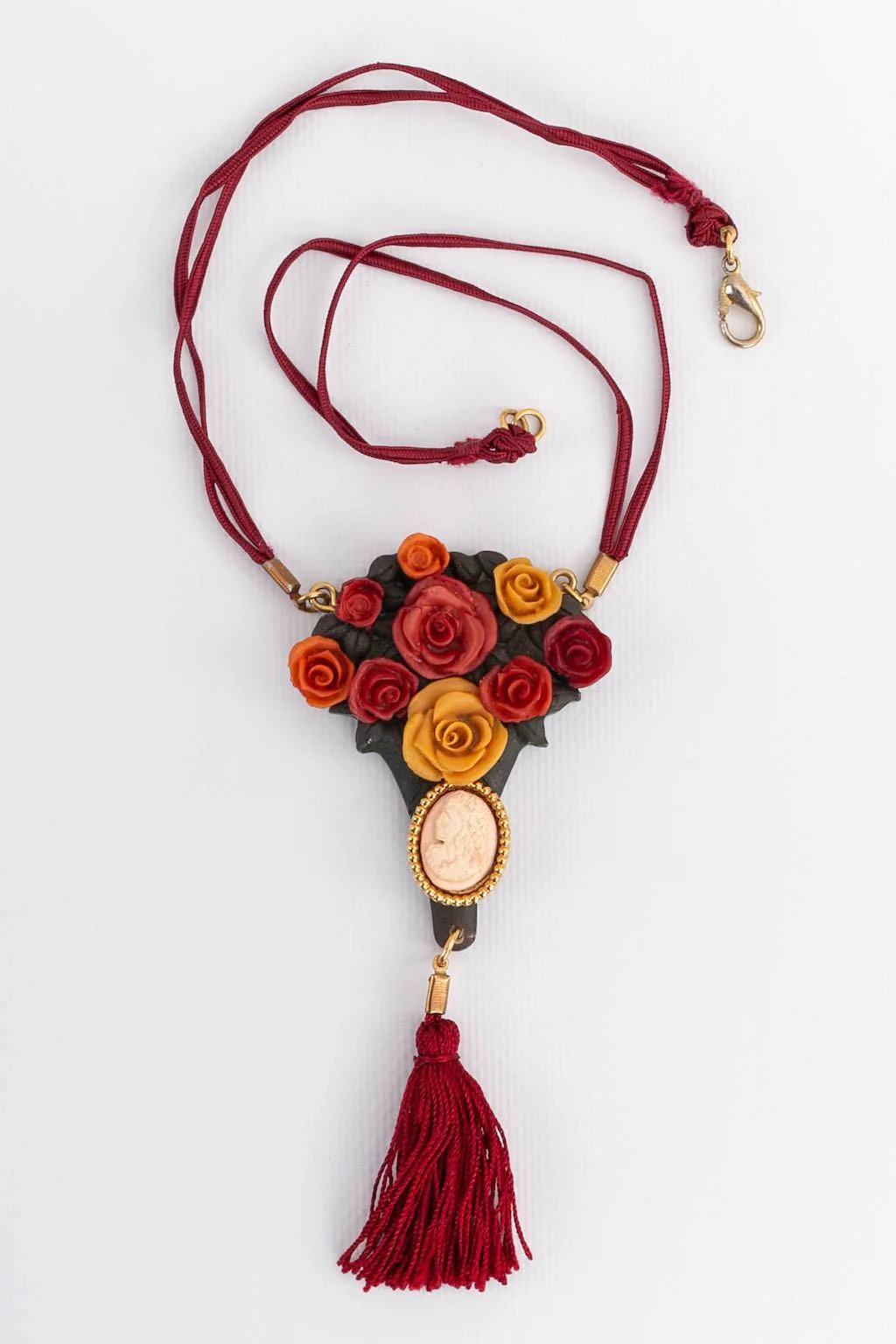 Collier roses Chantal Thomass Défilé – Image 3
