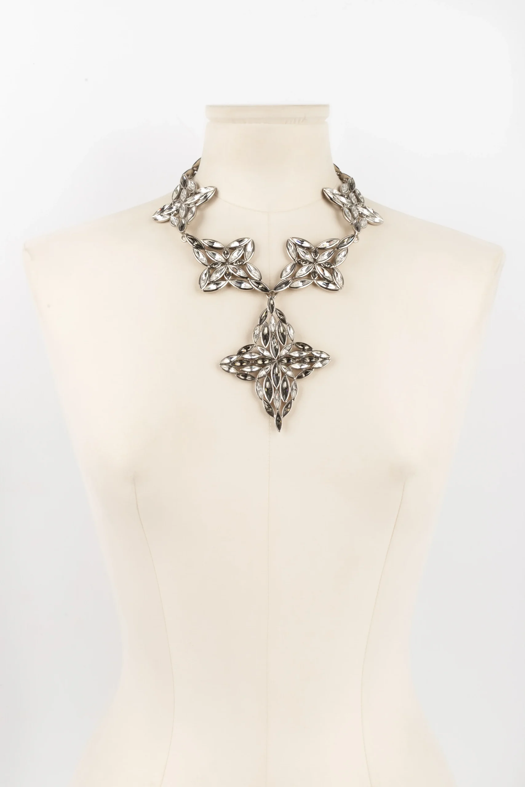 Collier Yves Saint Laurent – Image 4