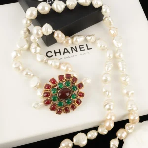 Collier Chanel 1984