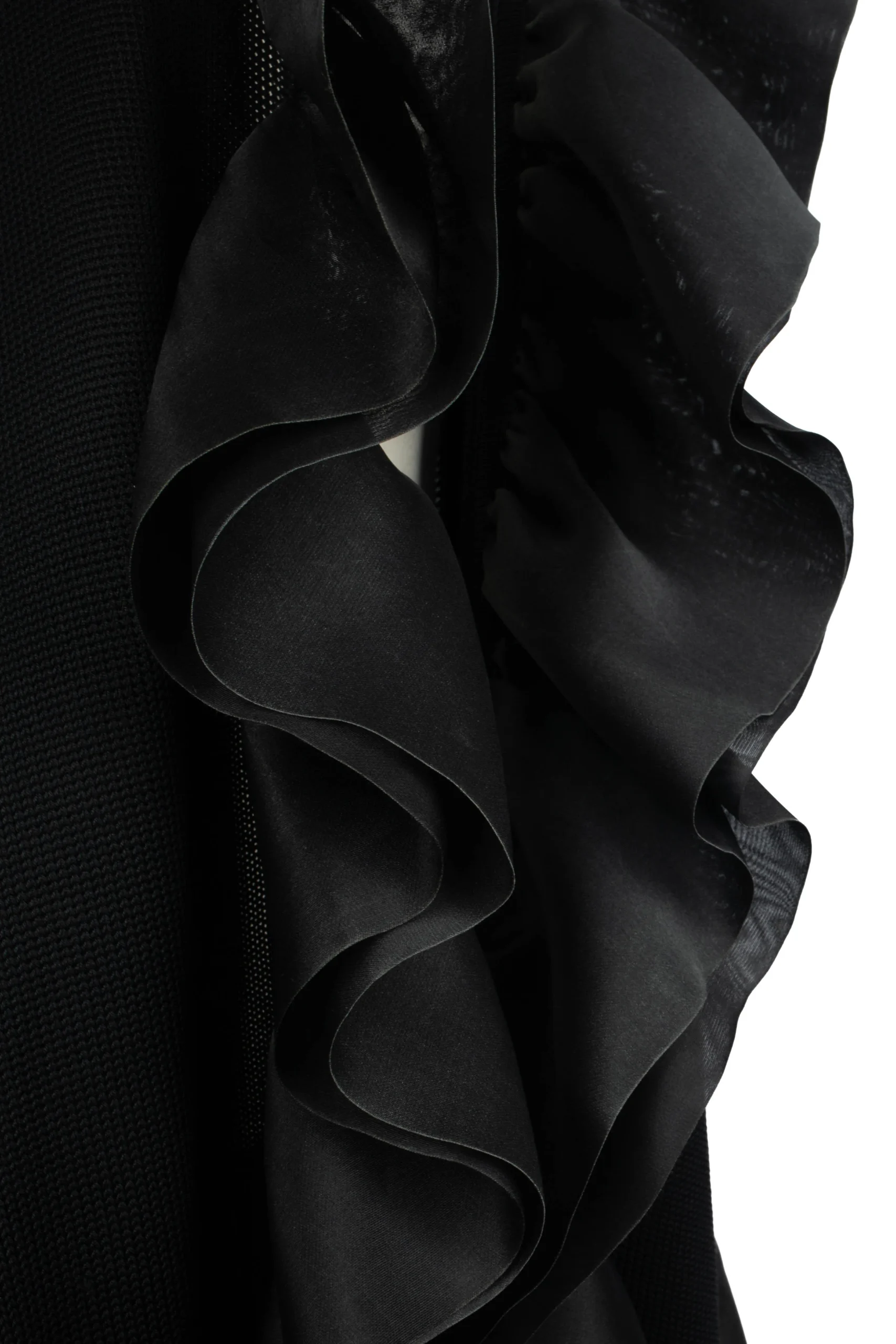 Cape en soie noire Isabel Canovas – Image 7