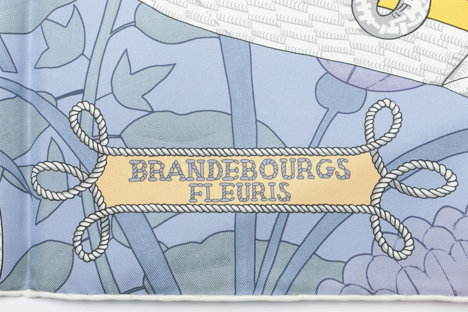 Foulard / Carré "Brandebourgs Fleuris" double face Hermès – Image 8