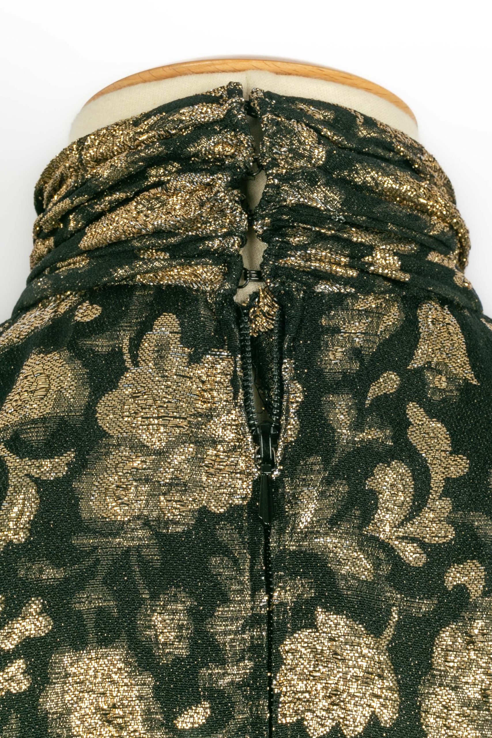 Robe en lamé Nina Ricci Haute Couture – Image 8