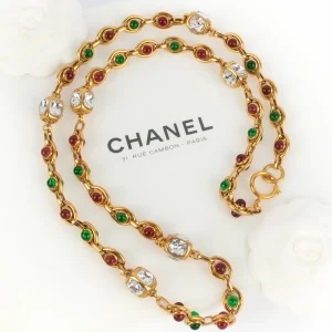 Collier en pâte Chanel 1990's
