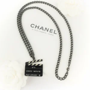 Collier "clap" Chanel 2005