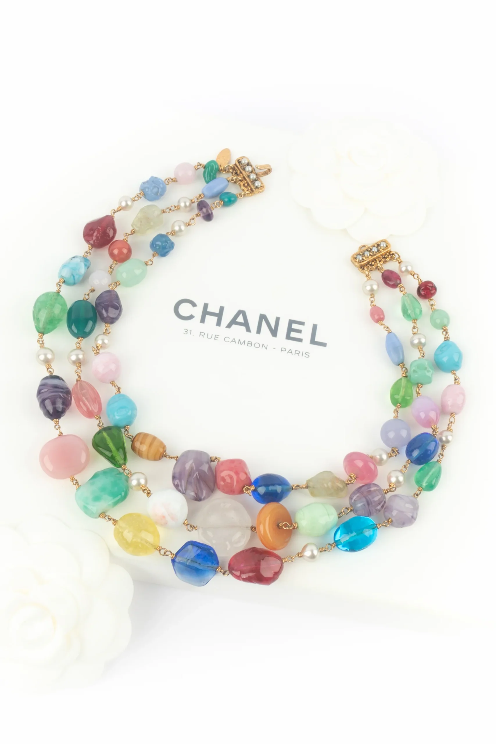 Collier coloré Chanel 1980's – Image 2