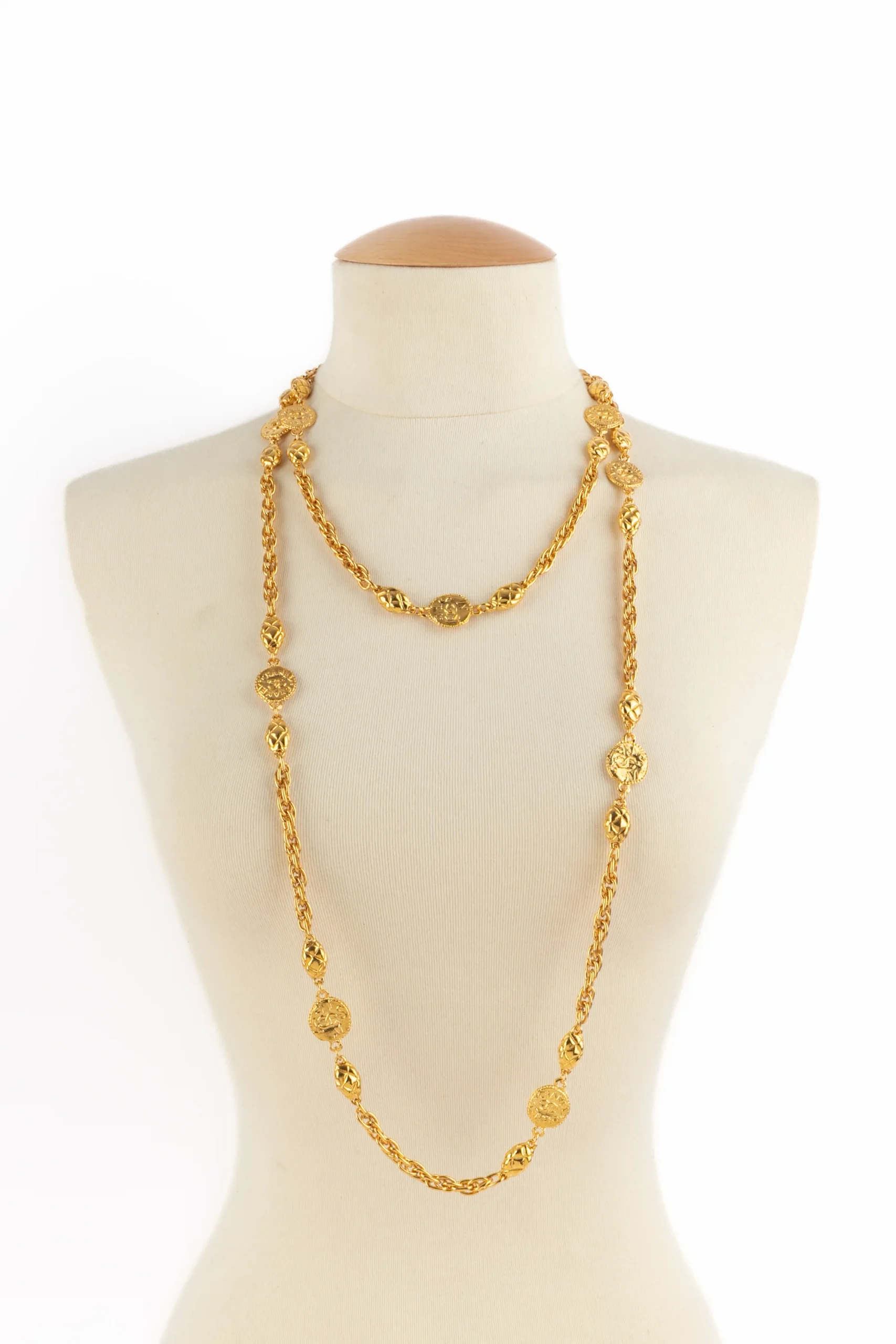 Collier doré Chanel 1985's – Image 4