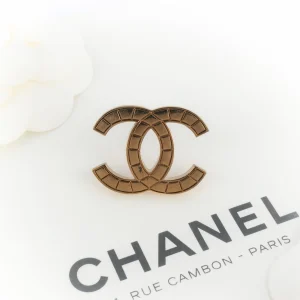 Broche cc Chanel Automne 2003