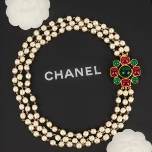 Collier Chanel