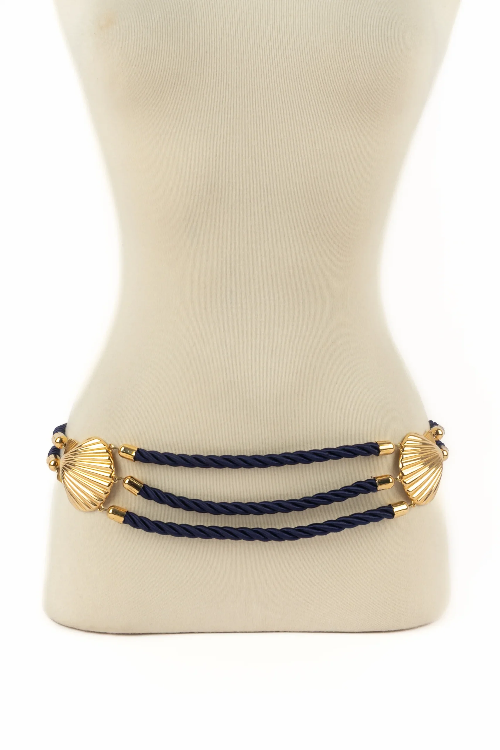 Collier coquillage Yves Saint Laurent – Image 5