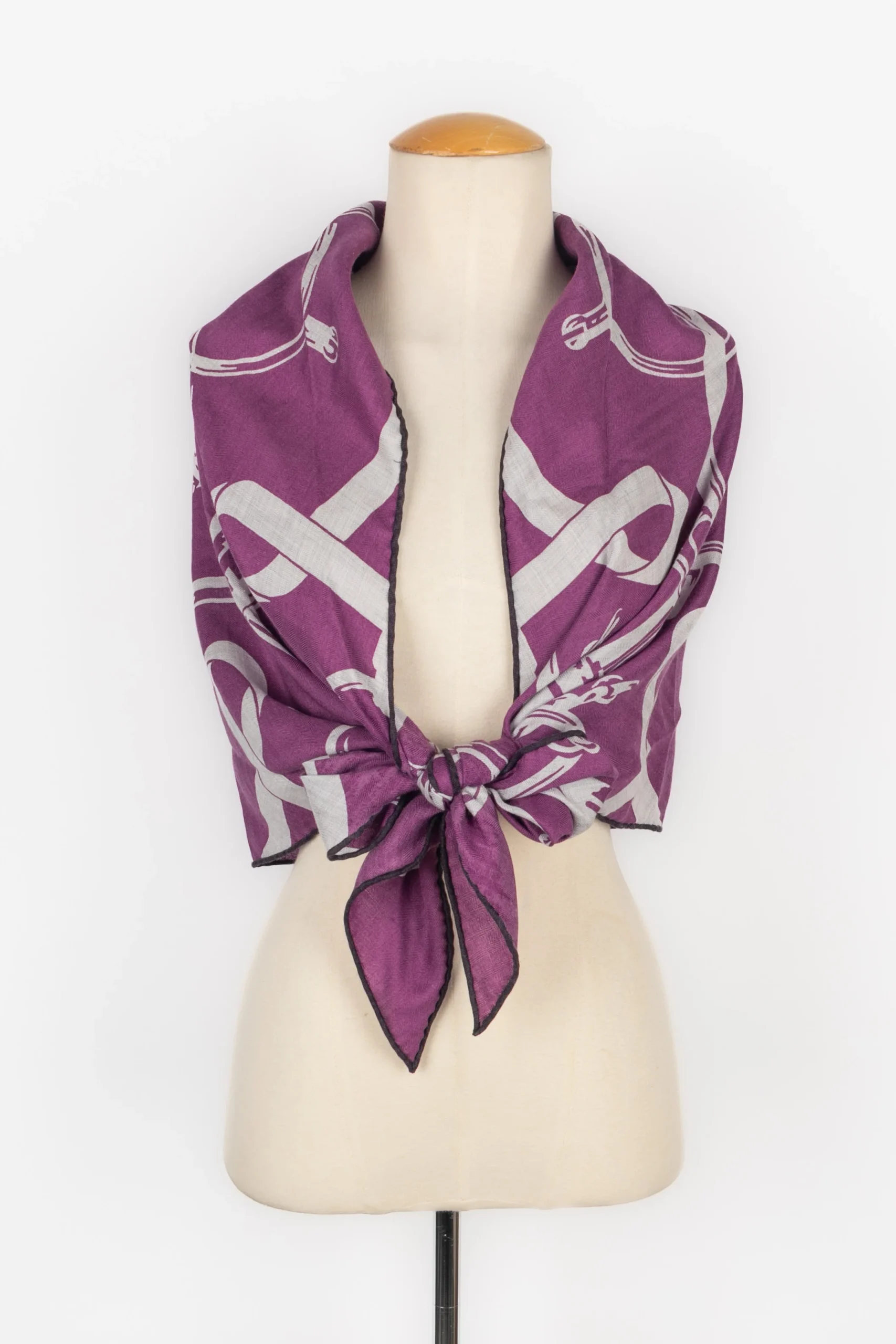 Étole losange "Eperon d'Or" Hermès – Image 3