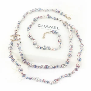 Collier de perles Chanel 2013