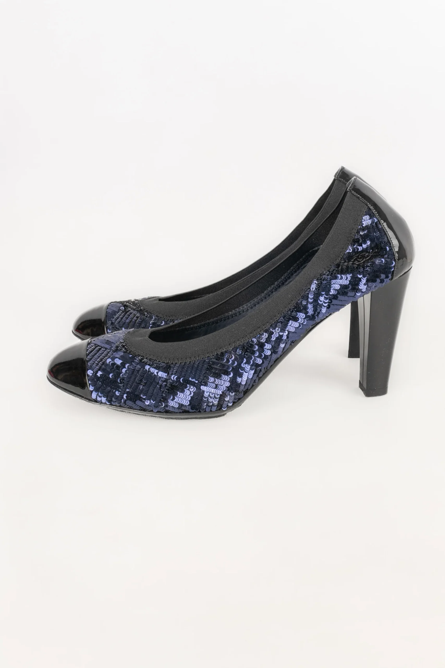 Escarpins bleus Chanel – Image 3