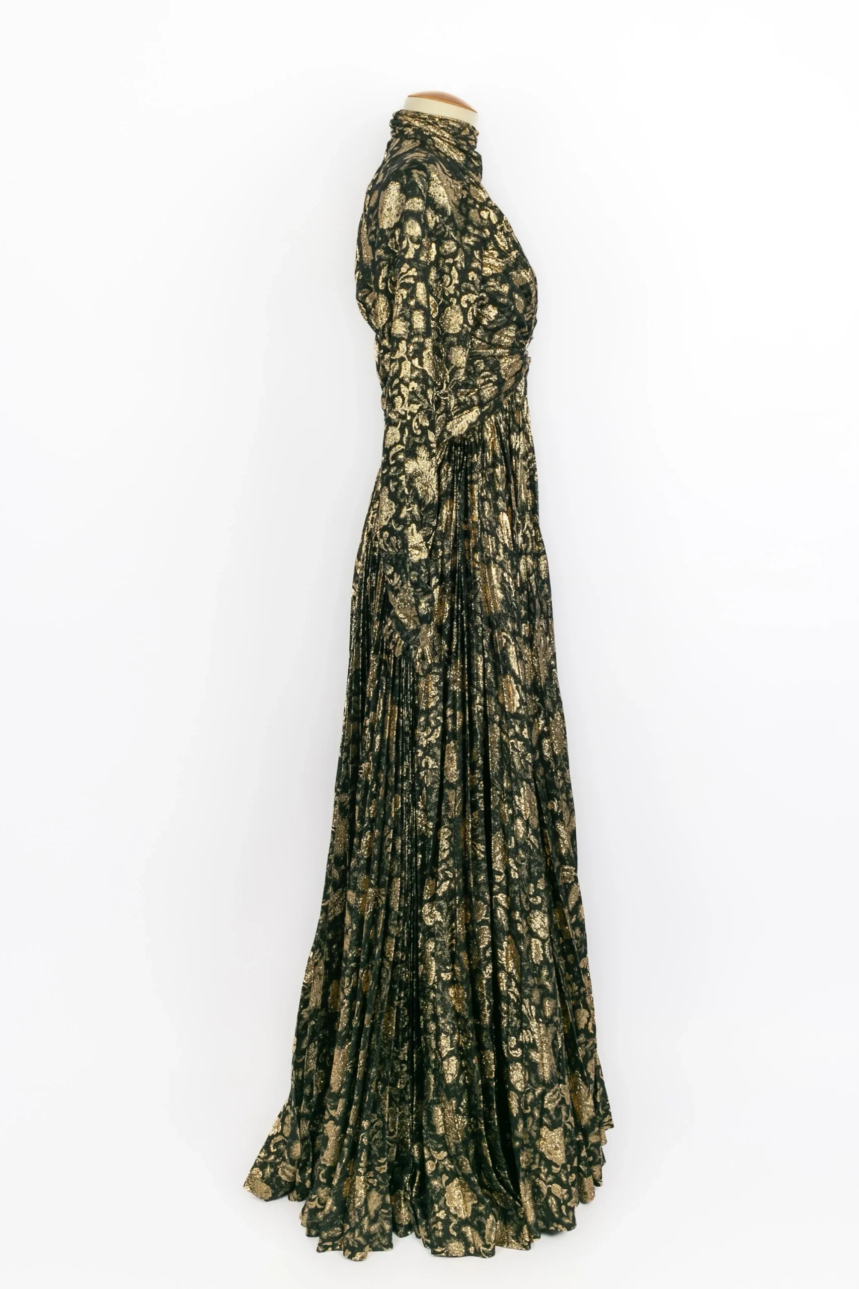 Robe en lamé Nina Ricci Haute Couture – Image 3