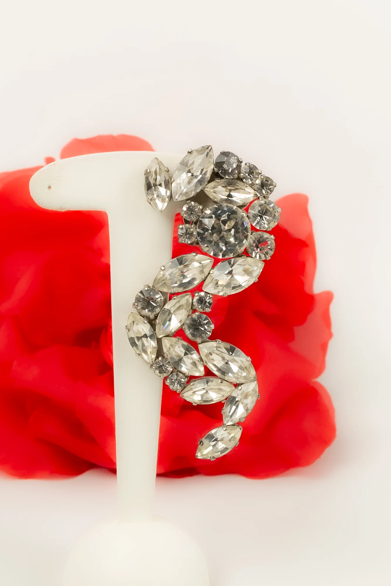 Boucle d'oreille Jean-Louis Scherrer Défilé – Image 2