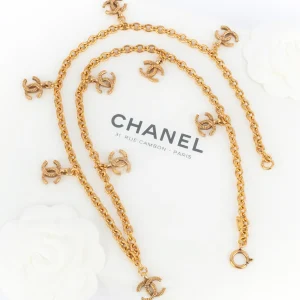 Collier cc Chanel