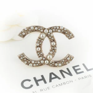 Broche cc Chanel 2013