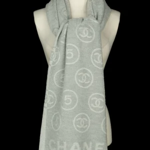 Écharpe en laine Chanel