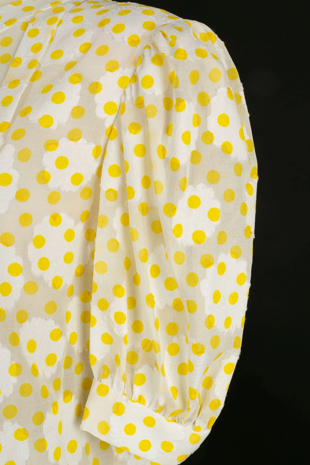 Blouse à pois vintage – Image 7