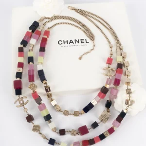 Collier cubes Chanel Printemps 2004