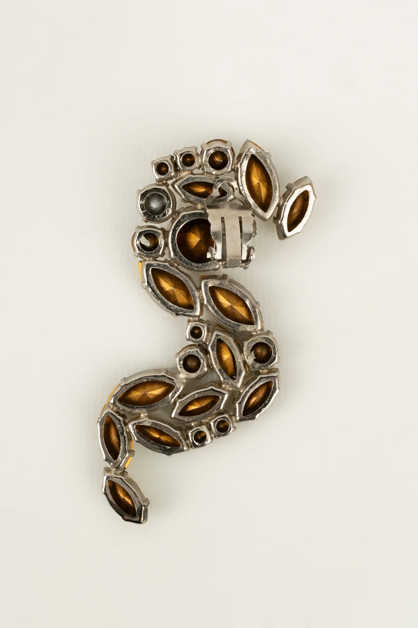 Boucle d'oreille Jean-Louis Scherrer Défilé – Image 4