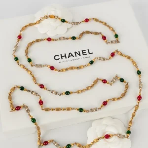 Collier ancien Chanel