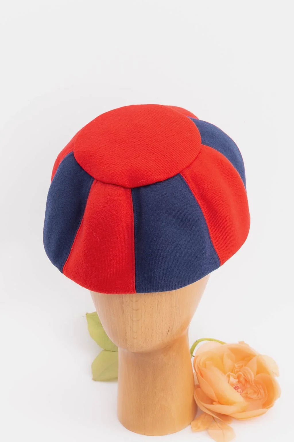 Chapeau en lainage Carven – Image 2